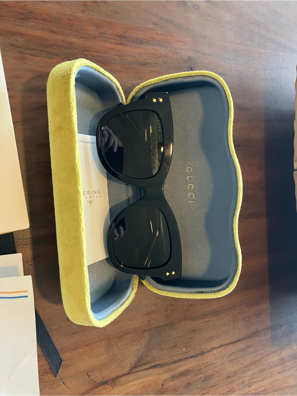 Gucci Black Sunglasses with green Velvet Case NWOT - Picture 3 of 6